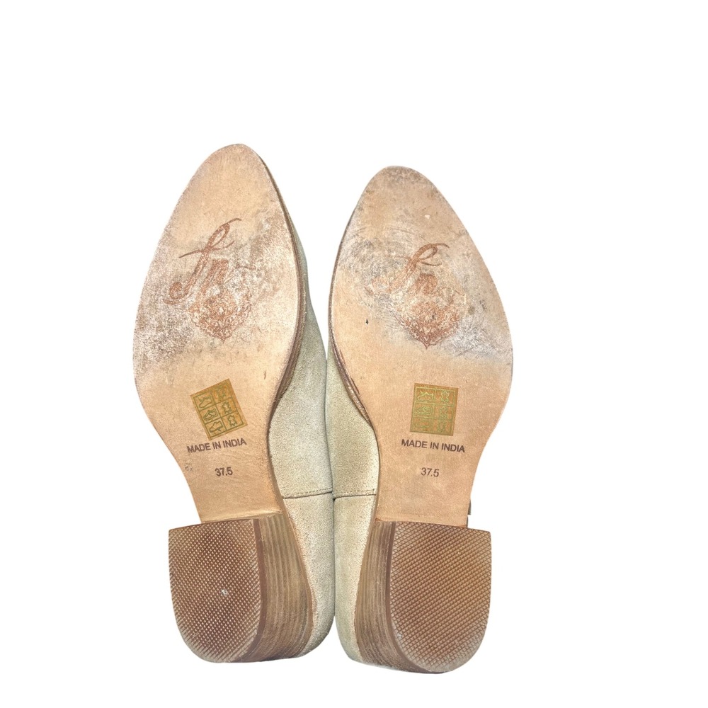 Free People Suede Ankle Slip On Booties Beige V Cut Stacked Heel Womens 7.5 Boho - Picture 2 of 9